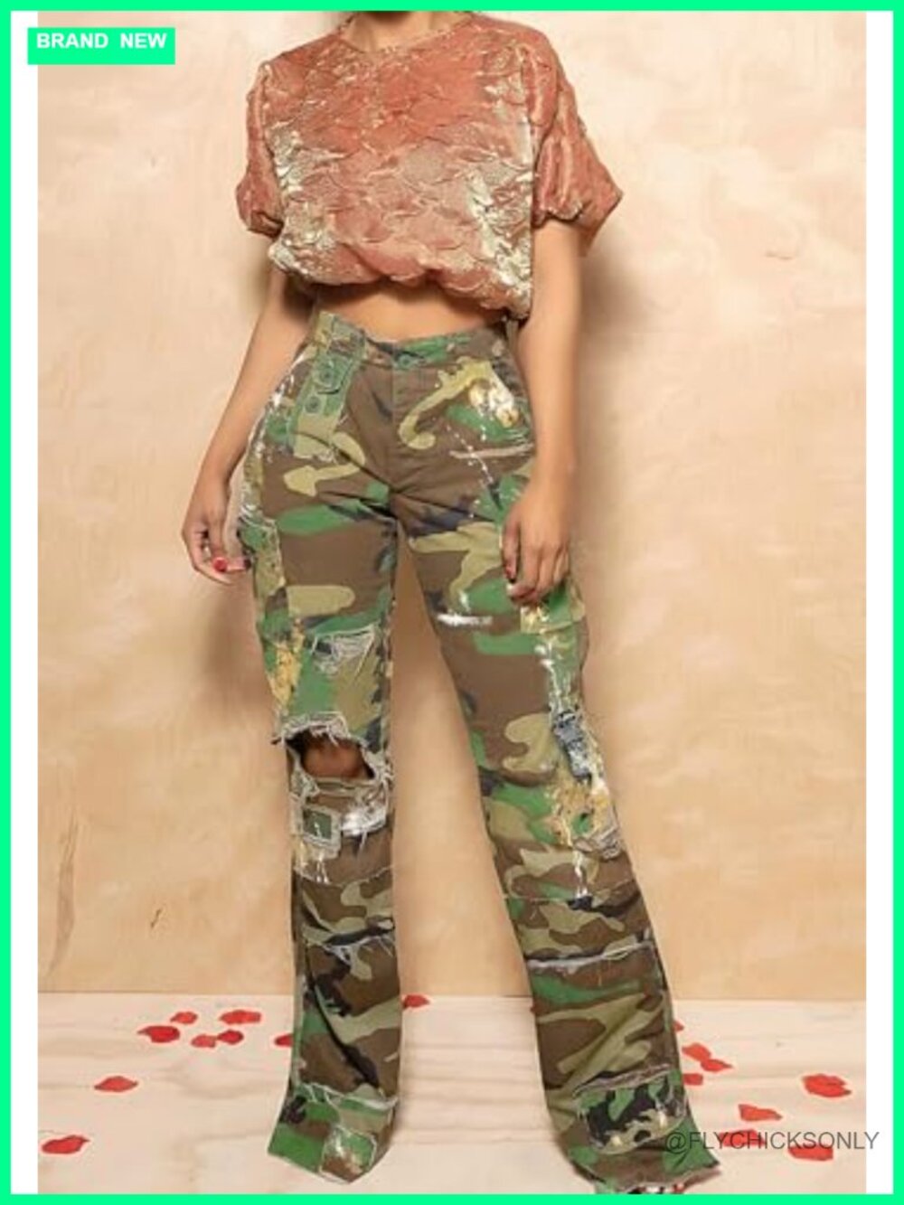 Distressed Camouflage Cargo Pants with Pockets High Rise Straight Leg - Picture 2 of 6